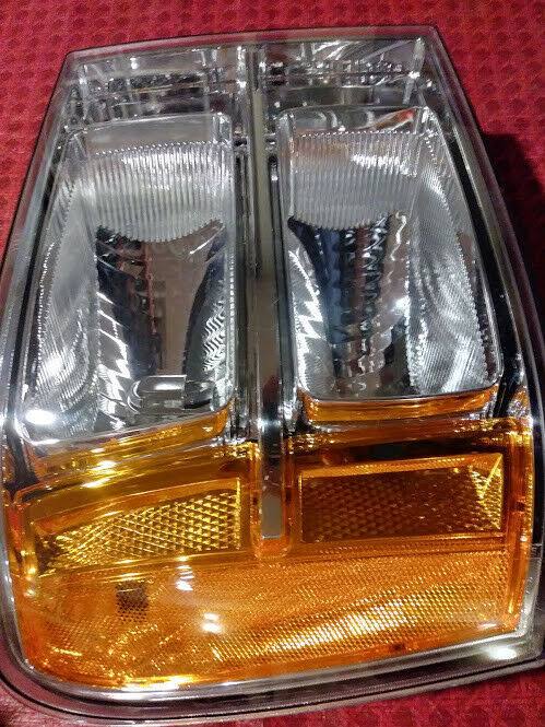 2013 GMC Sierra Headlight Assembly