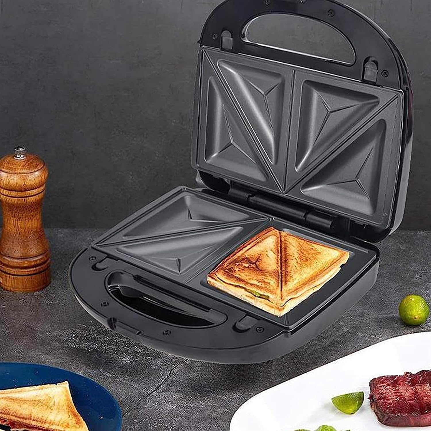 Sandwich Maker, 750W Sandwich Maker with 6 Interchangeable Plates and Non-Stick Coating, Cool-touch Integrated Handles, for Sandwiches, Steaks, Croissants, Mini Waffles