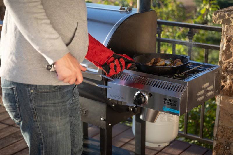 Camp Chef Woodwind Sg 24 Pellet Grill with Sidekick Stove/Griddle Accessory -