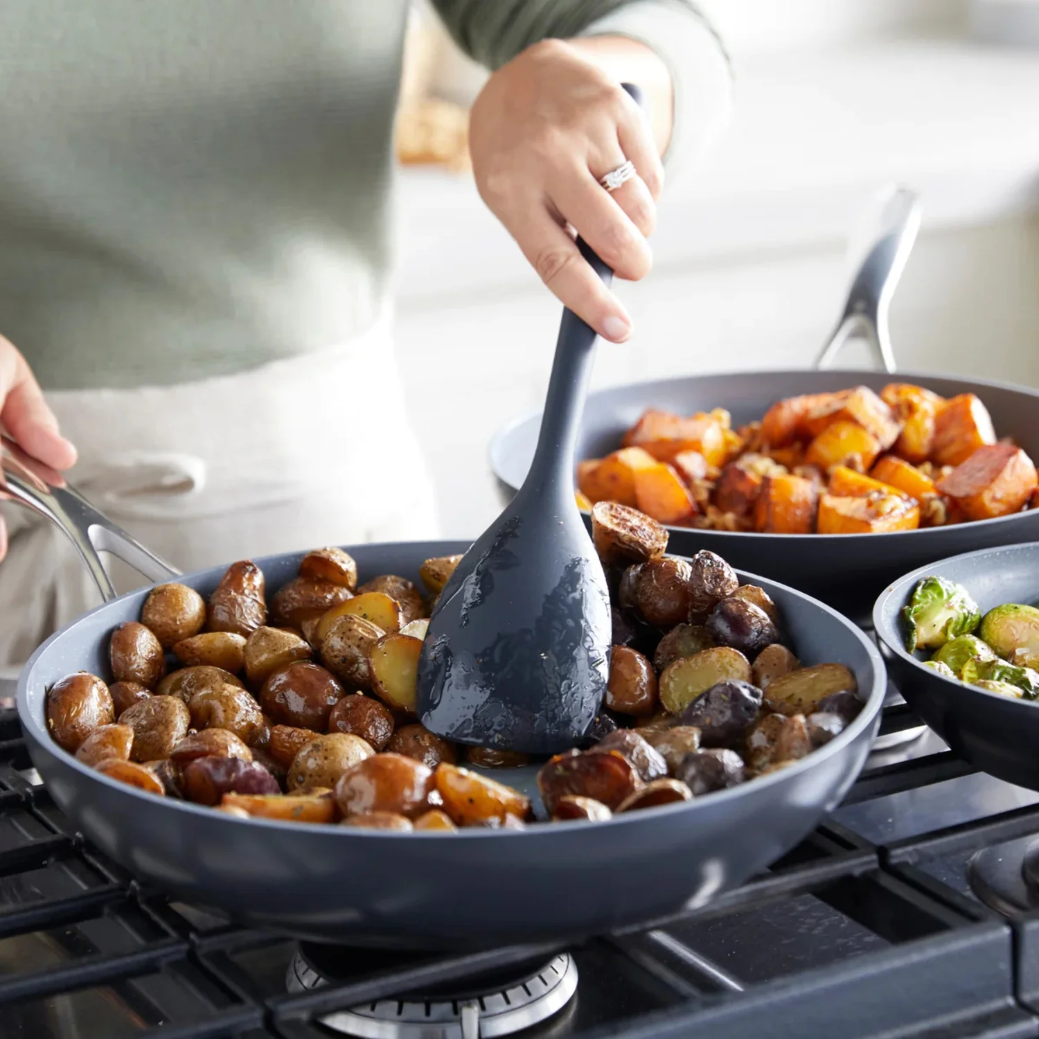 GreenPan Valencia Pro Ceramic Nonstick 11-Piece Cookware Set