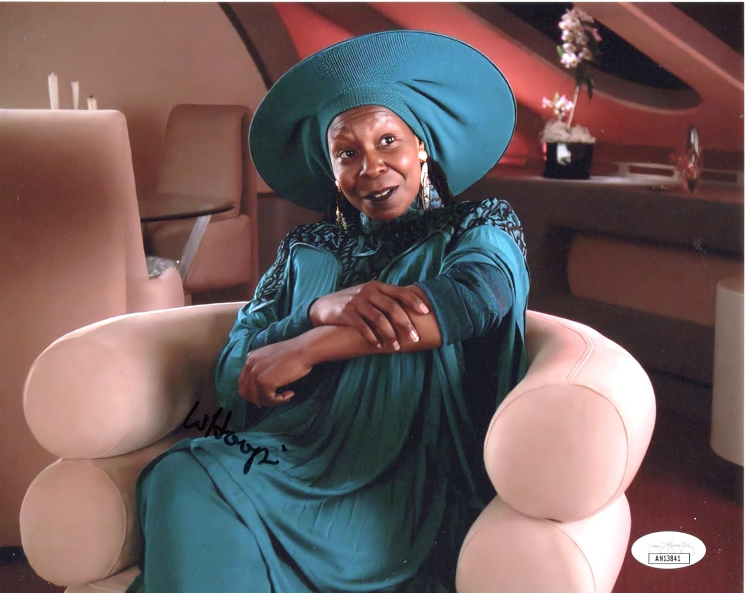 Whoopi Goldberg signed 8x10 Photo Star The Next Generation Guinan Trek Autograph JSA Authentication