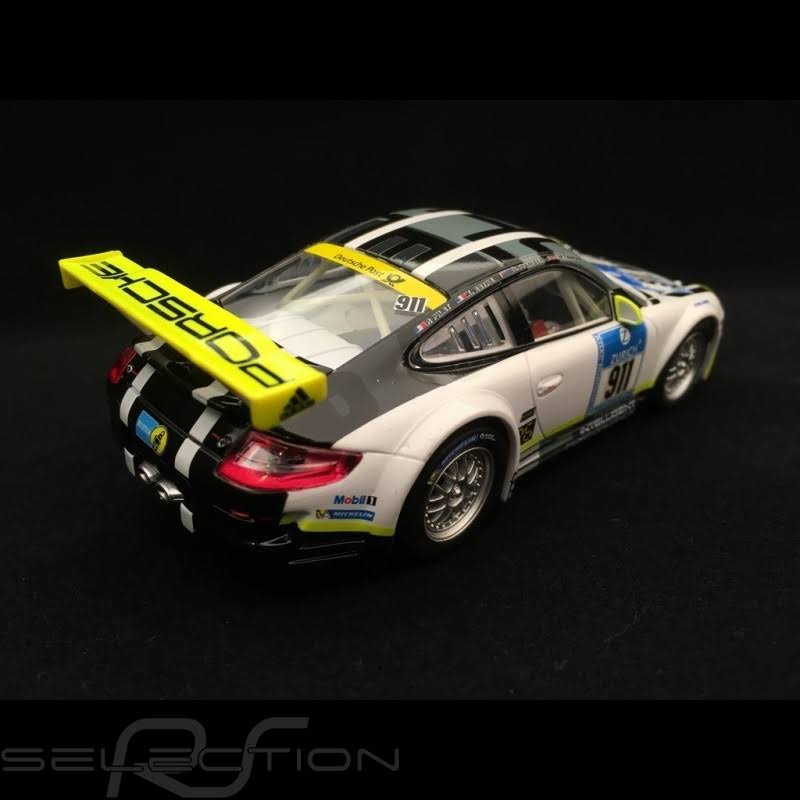 Carrera 30780 Digital 132 Porsche GT3 RSR, Manthey Racing Livery, No.911 Slot Car