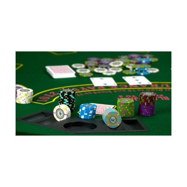 300ct Claysmith Gaming &The Mint& Chip Set in Walnut Case