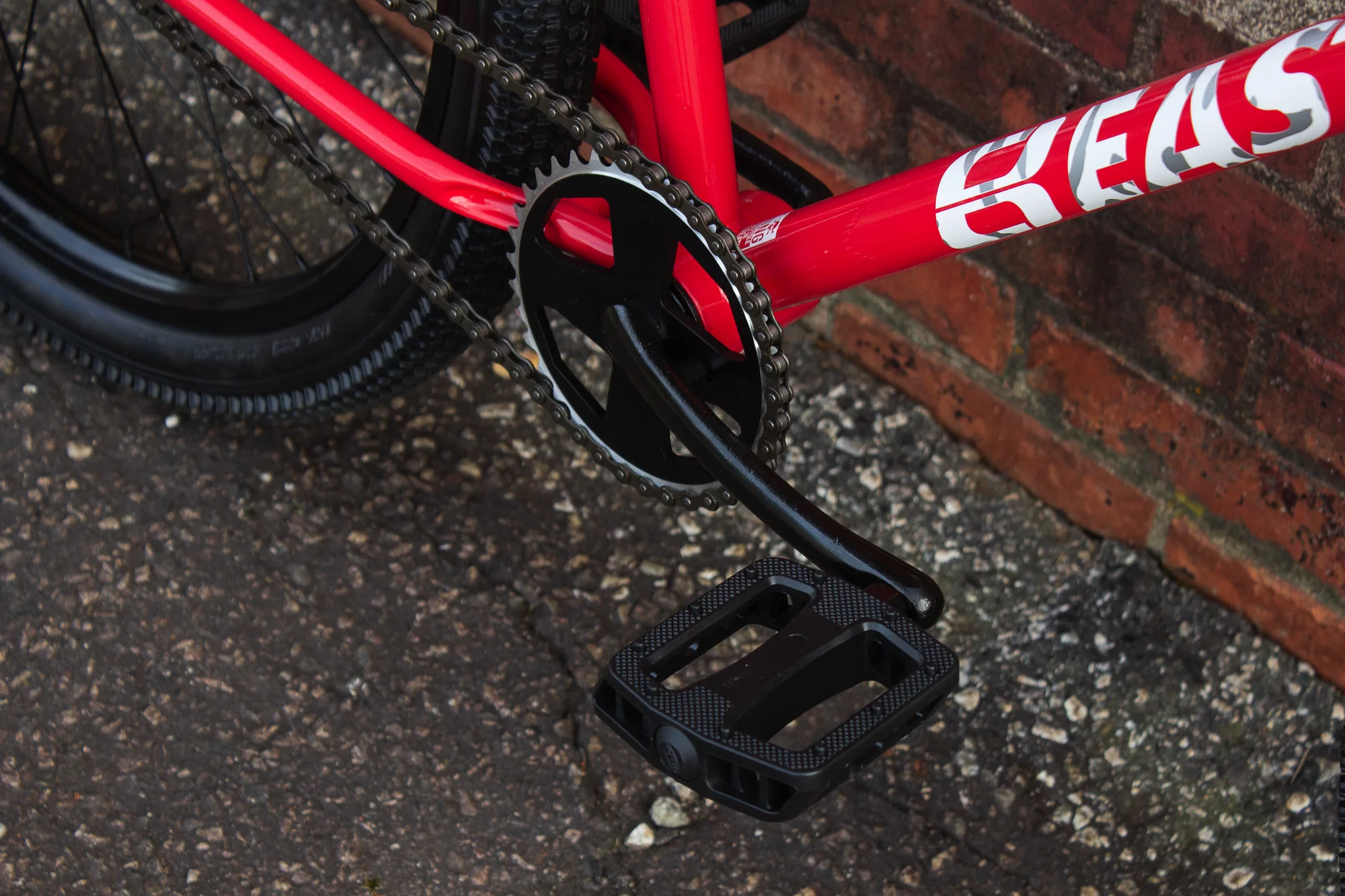 Eastern 29" Big BMX Growler Bicycle - red