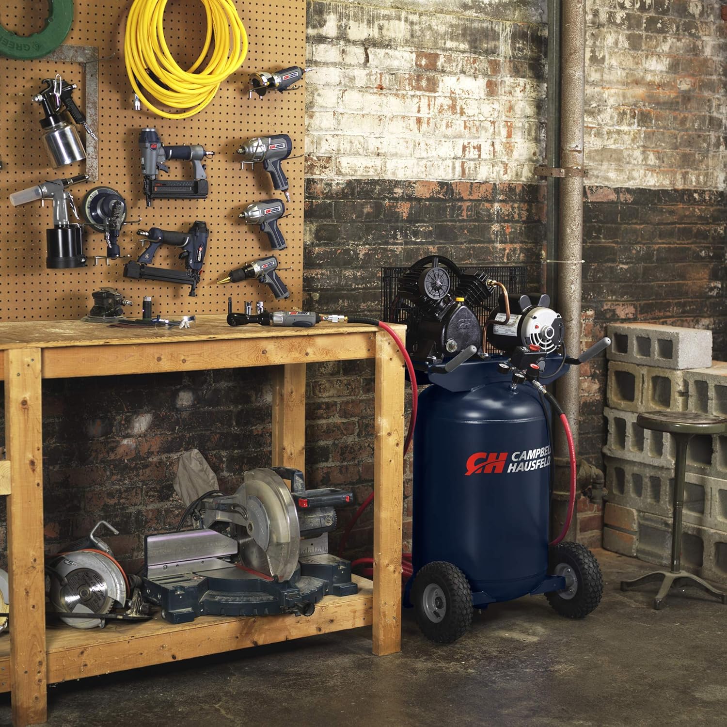 Campbell Hausfeld 30 Gallon Vertical Portable Air Compressor (XC302100)