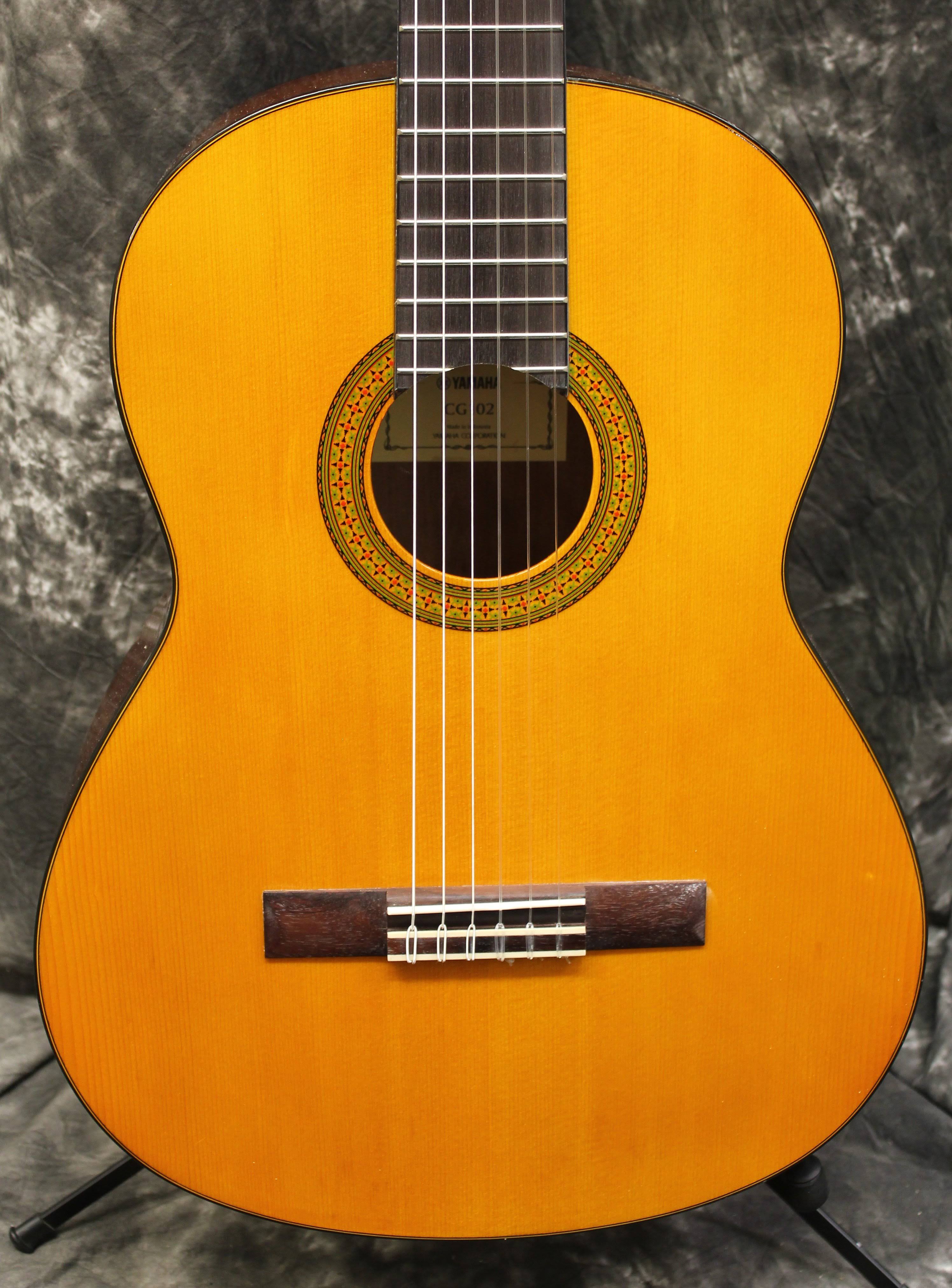 Yamaha CG102 Classical Acoustic Guitar, Natural