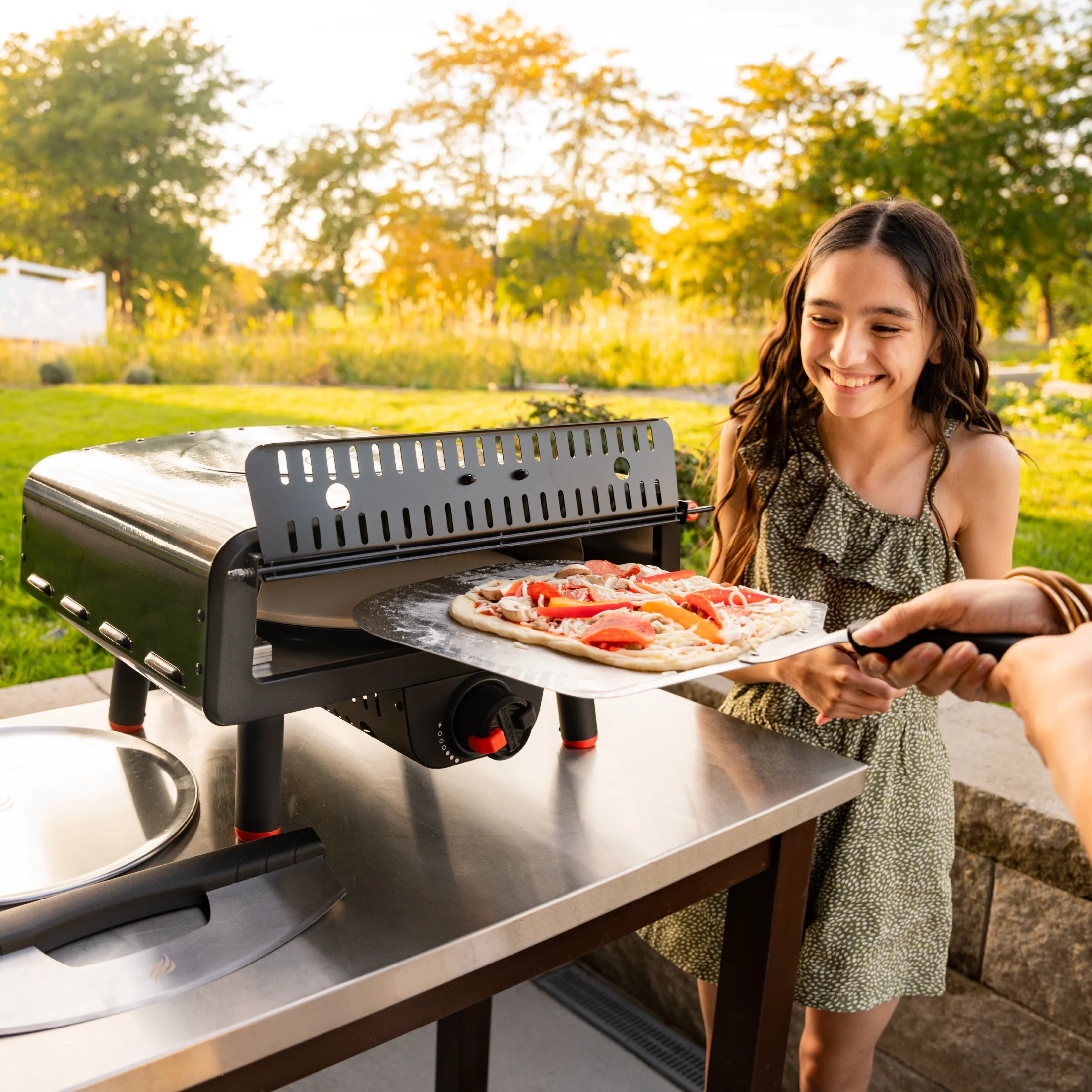 Blackstone Leggero Outdoor Pizza Oven with 13 Rotating Cordierite Stone