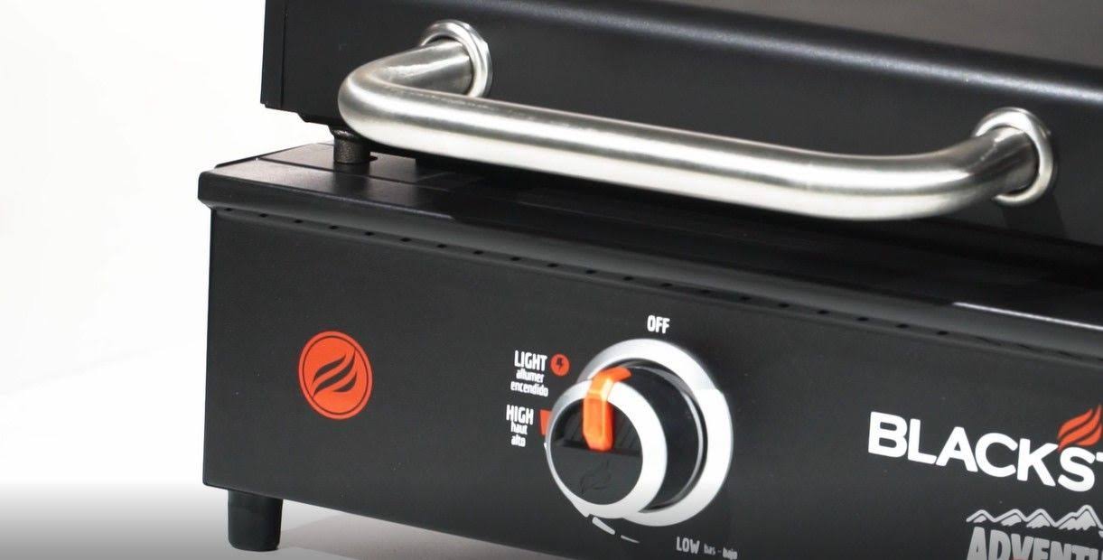 Blackstone 1859 Adventure Ready 17x22 Tabletop Griddle Combo with Fryer