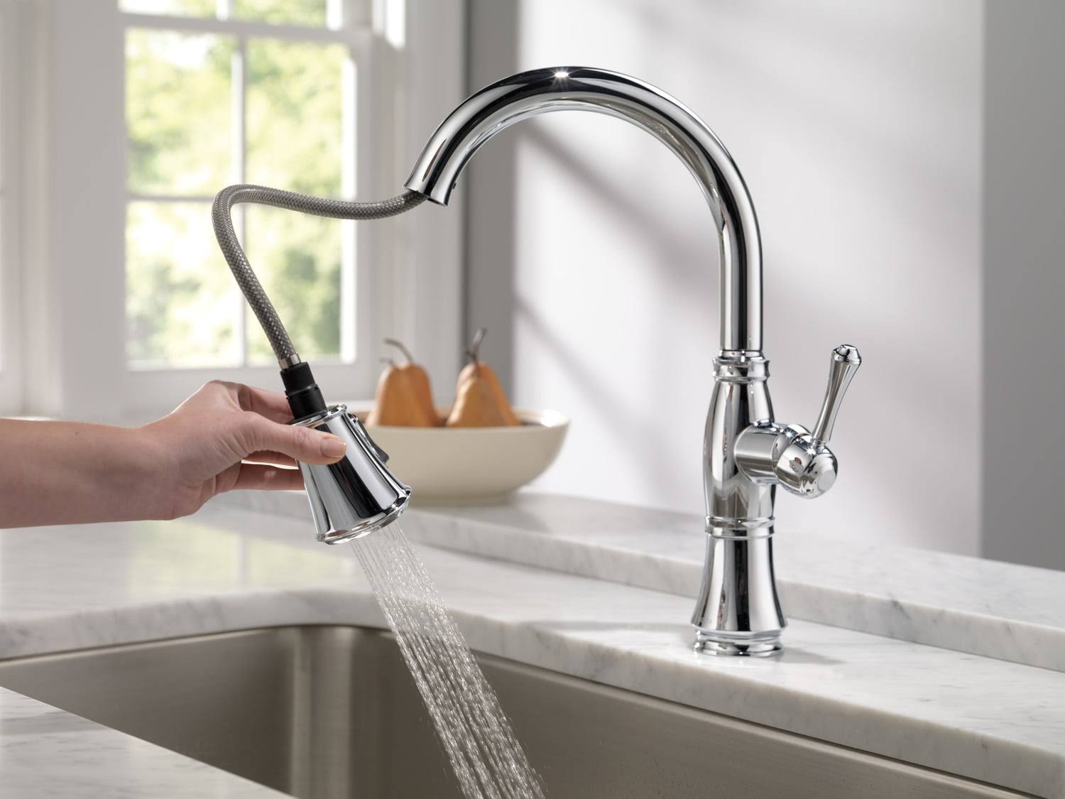 Delta 9197-DST Cassidy Chrome Single Handle Pull Down Kitchen Faucet