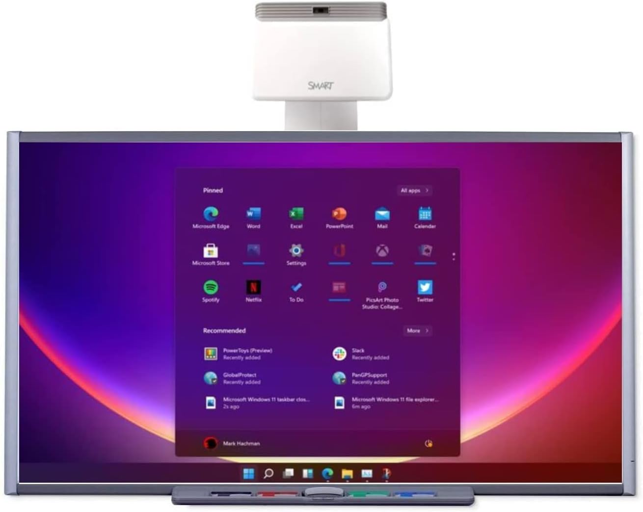 Interactive Smart Board with UST Projector for Classroom/Collaboration Presentation and Meetings