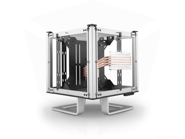 Streacom ST-DB4 Silver Fanless Aluminium Bi-Symmetrical ITX Chassis