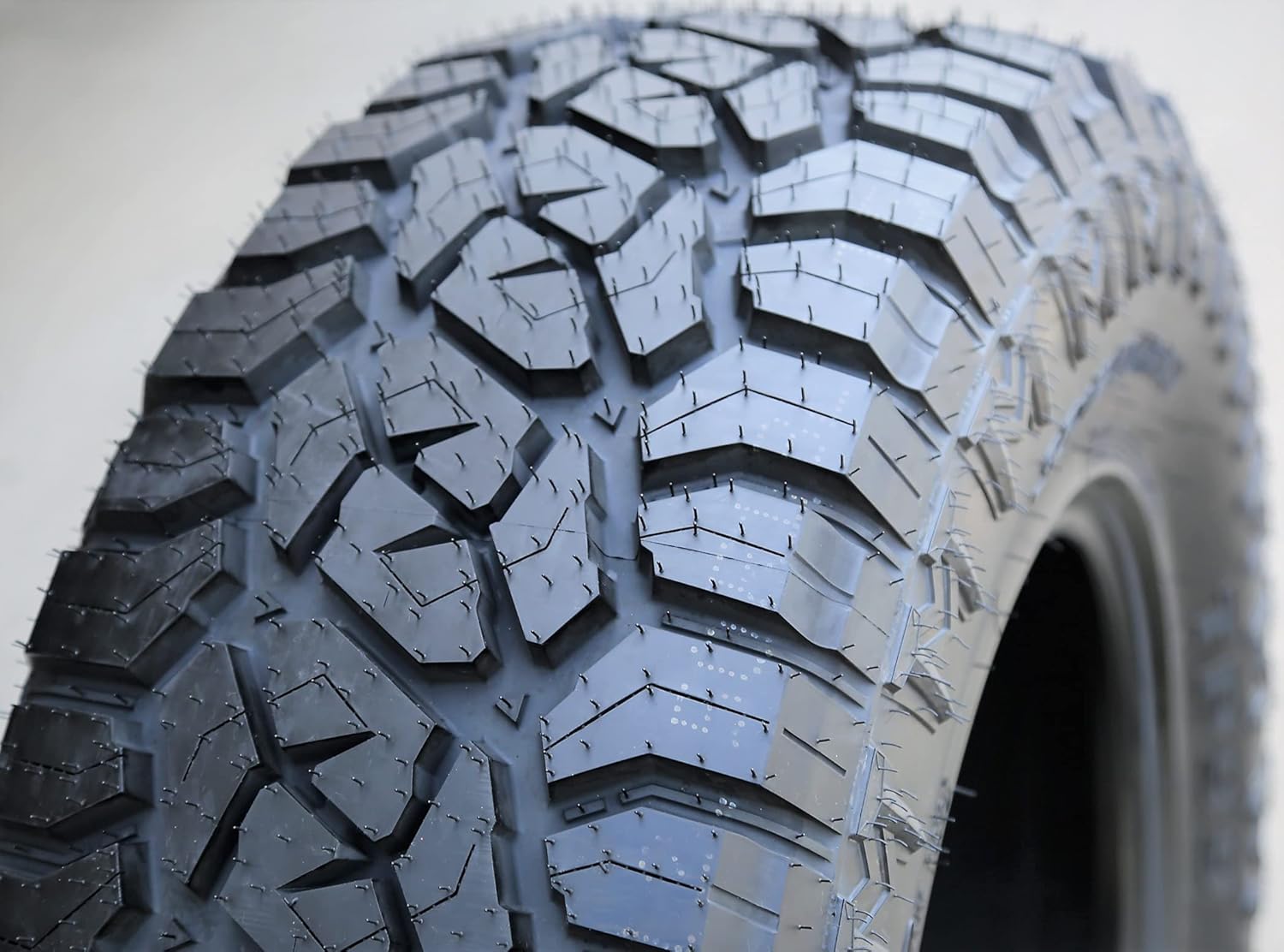 Miletrip TP99 R/T All-Terrain Mud Off-Road Light Truck Radial Tire-33X12.50R18LT 33X12.50X18 33X12.50-18 122Q Load Range F LRF 12-Ply BSW Black Side Wall