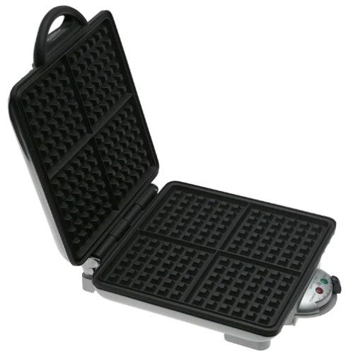Villaware V2001C Uno Classic Waffler 4-Square