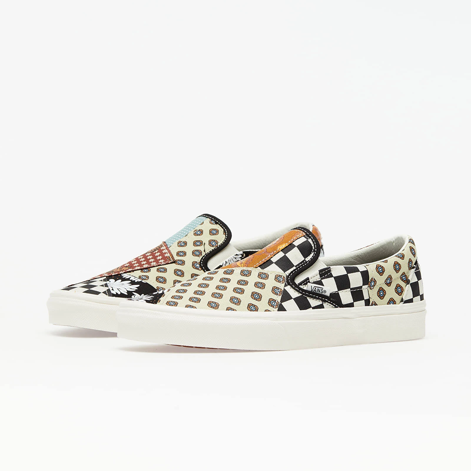 Vans Tiger Patchwork Classic Slip-On (Black/True White)