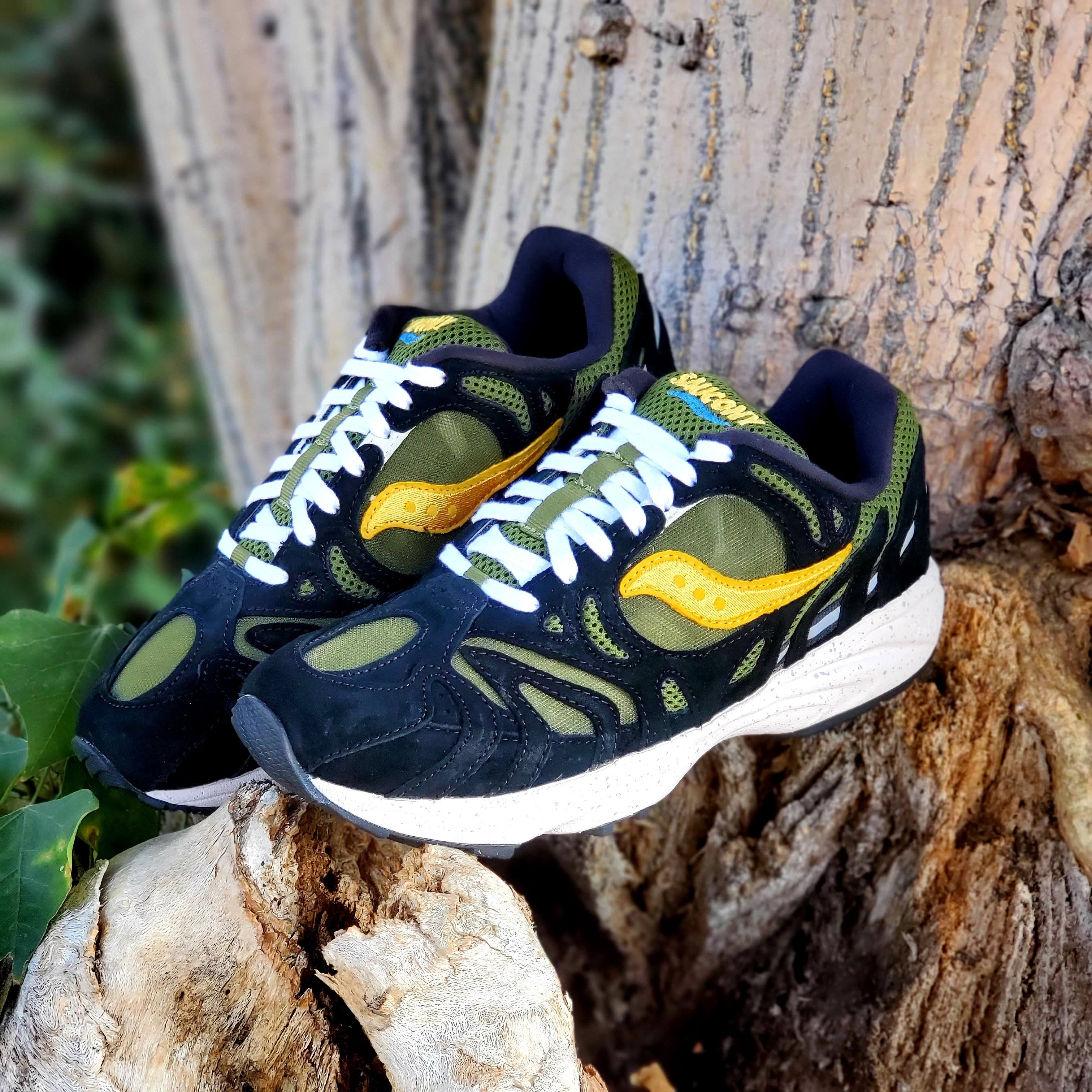 Saucony Grid Azura 2000 8.5 / Black/Yellow