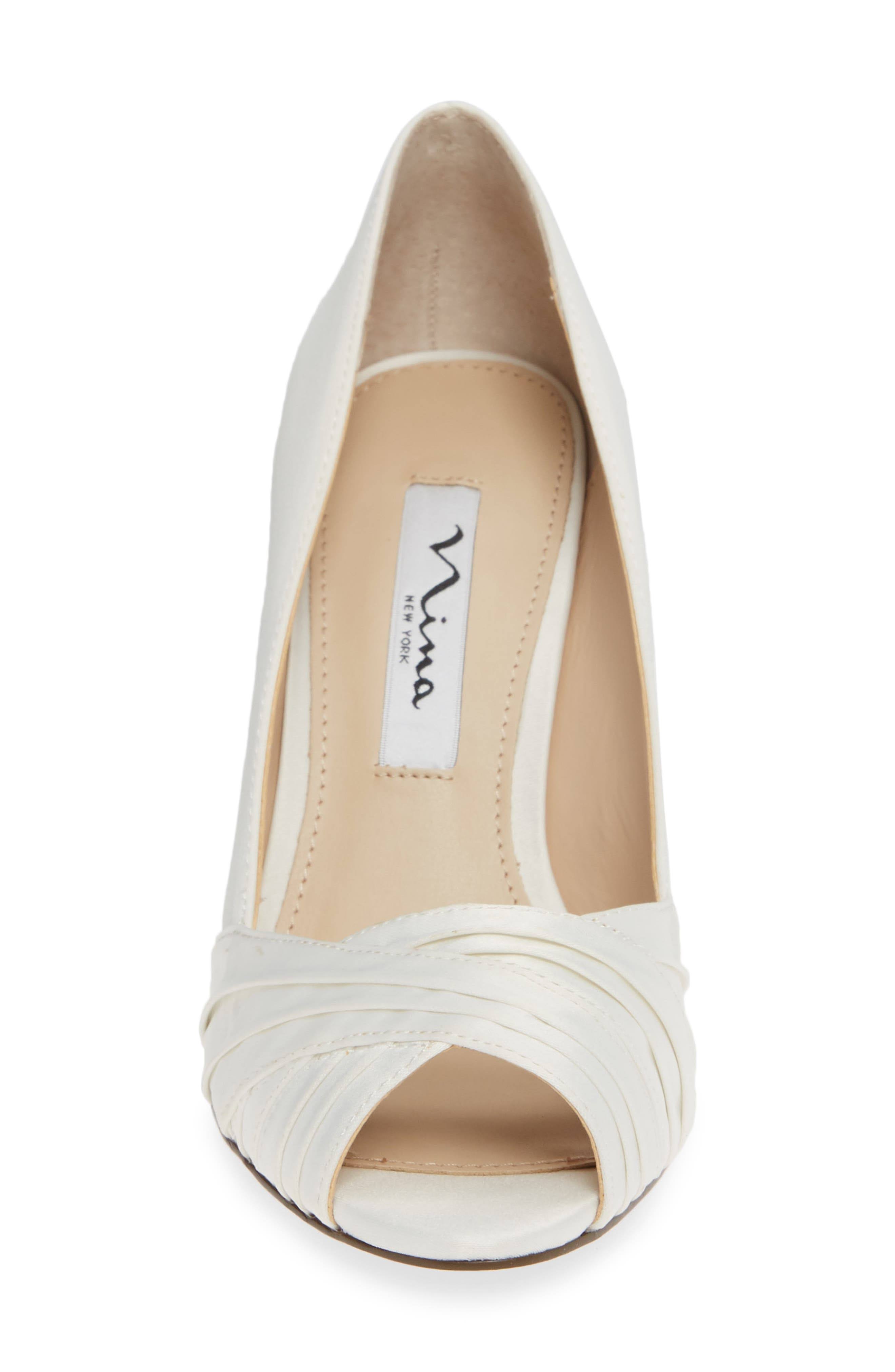Nina Rhiyana Pump Oasis Satin