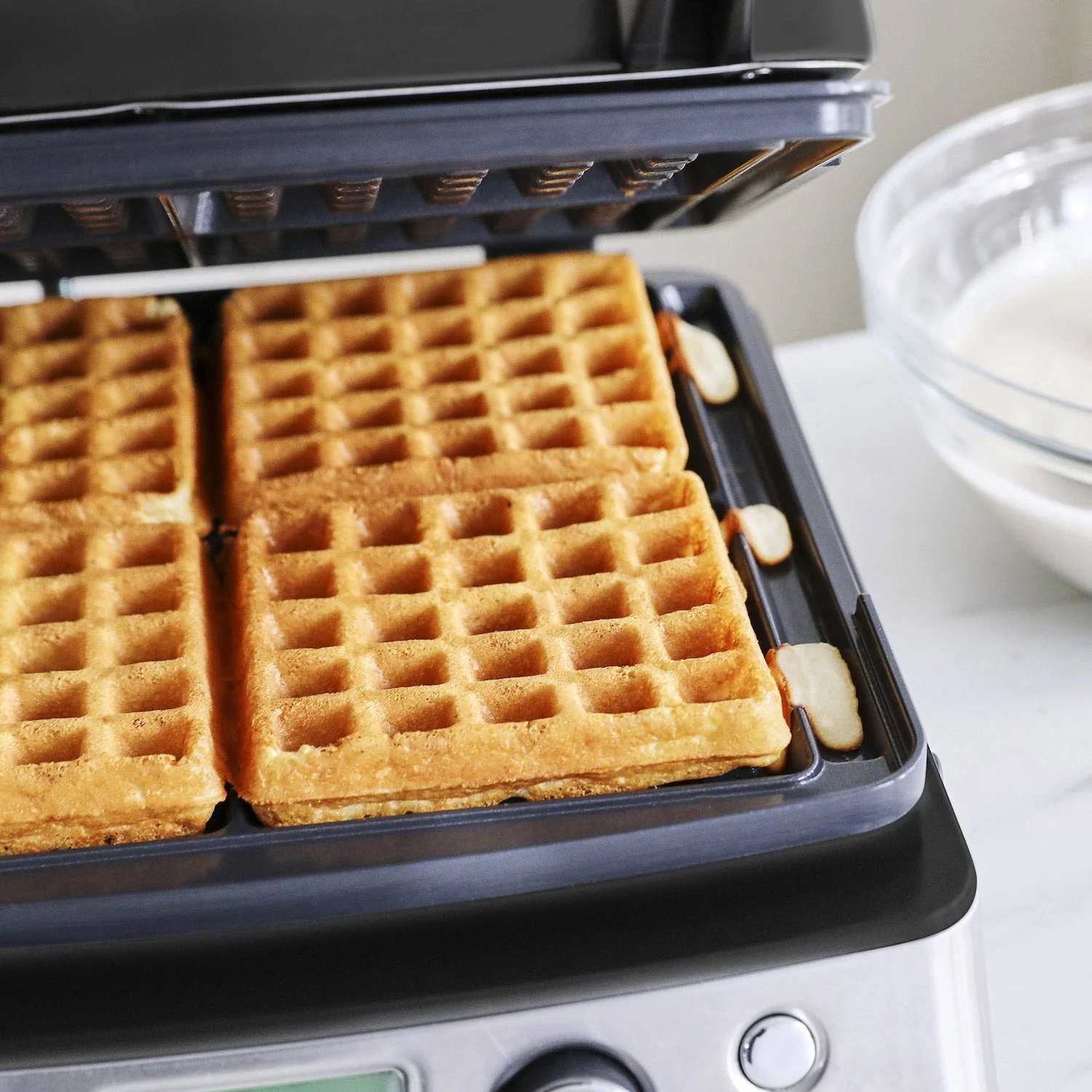 Greenpan 4-Square Waffle Maker for Perfectly Cooked Waffles