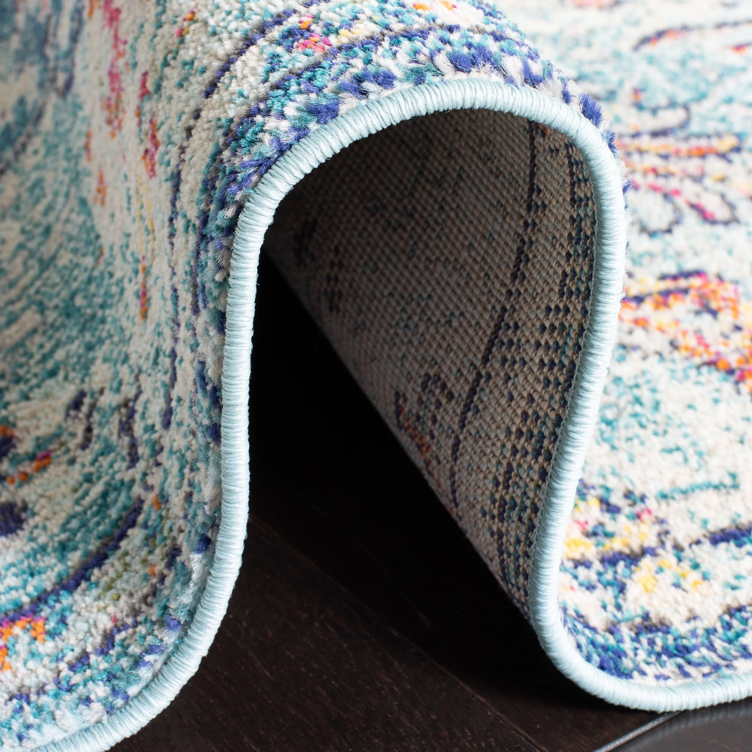 SAFAVIEH Madison Joandra Vintage Floral Area Rug, Navy/Light Blue, 11' x 11' Round