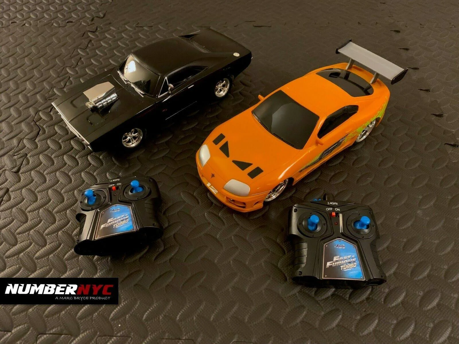 Fast and Furious 1:16 Scale Remote Control Car Twin Pack - Dom&s Charger R/T and