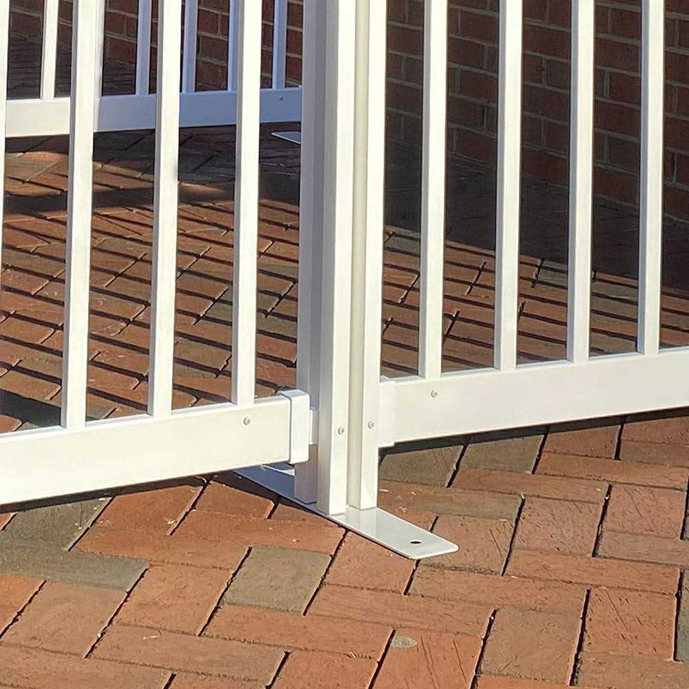 Zippity 3.2 ft. H x 5.5 ft. W Kensington Hinged Portable Event Vinyl Fence Panel Zippity Outdoor Products - Shop Hardware Tools Online Store