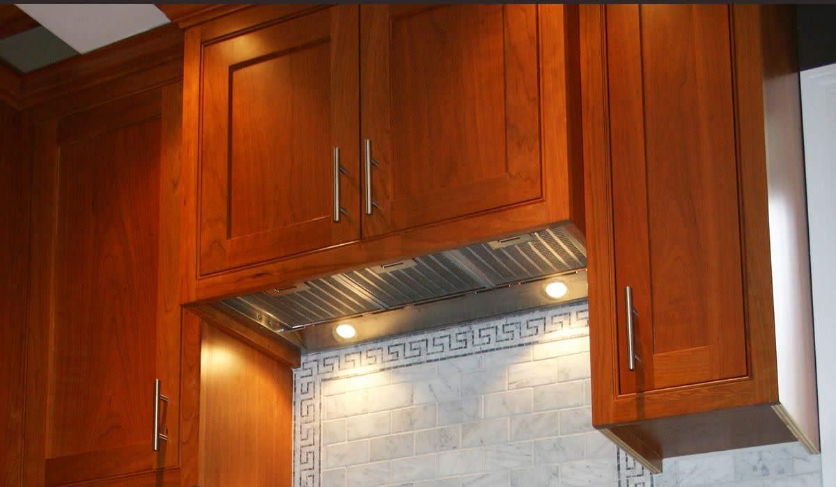 Faber INHC29SSV 29 Inca HC Insert Range Hood with Variable Air Management System 4 Speed Electronic Controls with White LED Delay Auto Shut Off Intensive Speed and Dishwasher Safe Mesh Filters in Stainless Steel