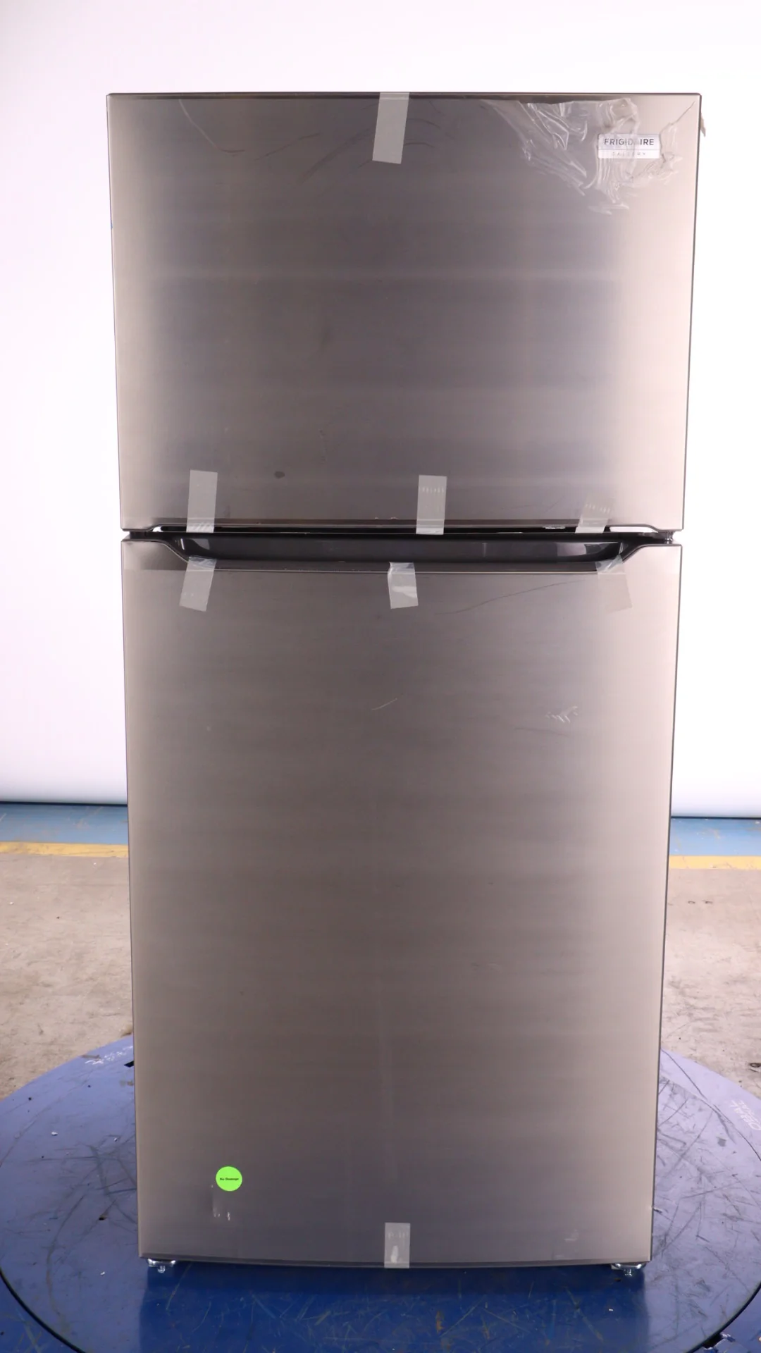 FRIGIDAIRE GALLERY 30 IN. 20.0 CU. FT. STAINLESS STEEL TOP FREEZER REFRIGERATOR - FGHT2055VF