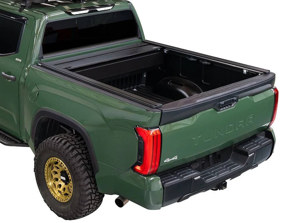 Retrax by RealTruck RetraxPRO XR Retractable Truck Tonneau Cover|T-80485|Compatible with 2020-2023 Chevy/GMC Silverado/Sierra 2500/3500HD (does not fit w/ factory side boxes) 8'2" Bed