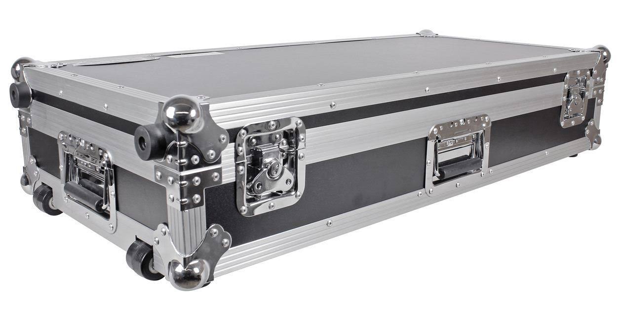 Odyssey FZGPEDAL32W 32x22 Guitar Pedal Board Case with Wheels