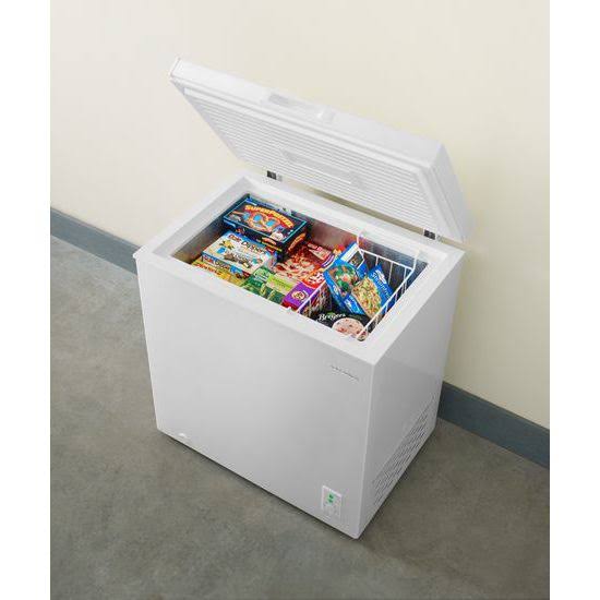 Amana AQC0501GRW Chest Freezer - 30x22 - 5 cu ft - White