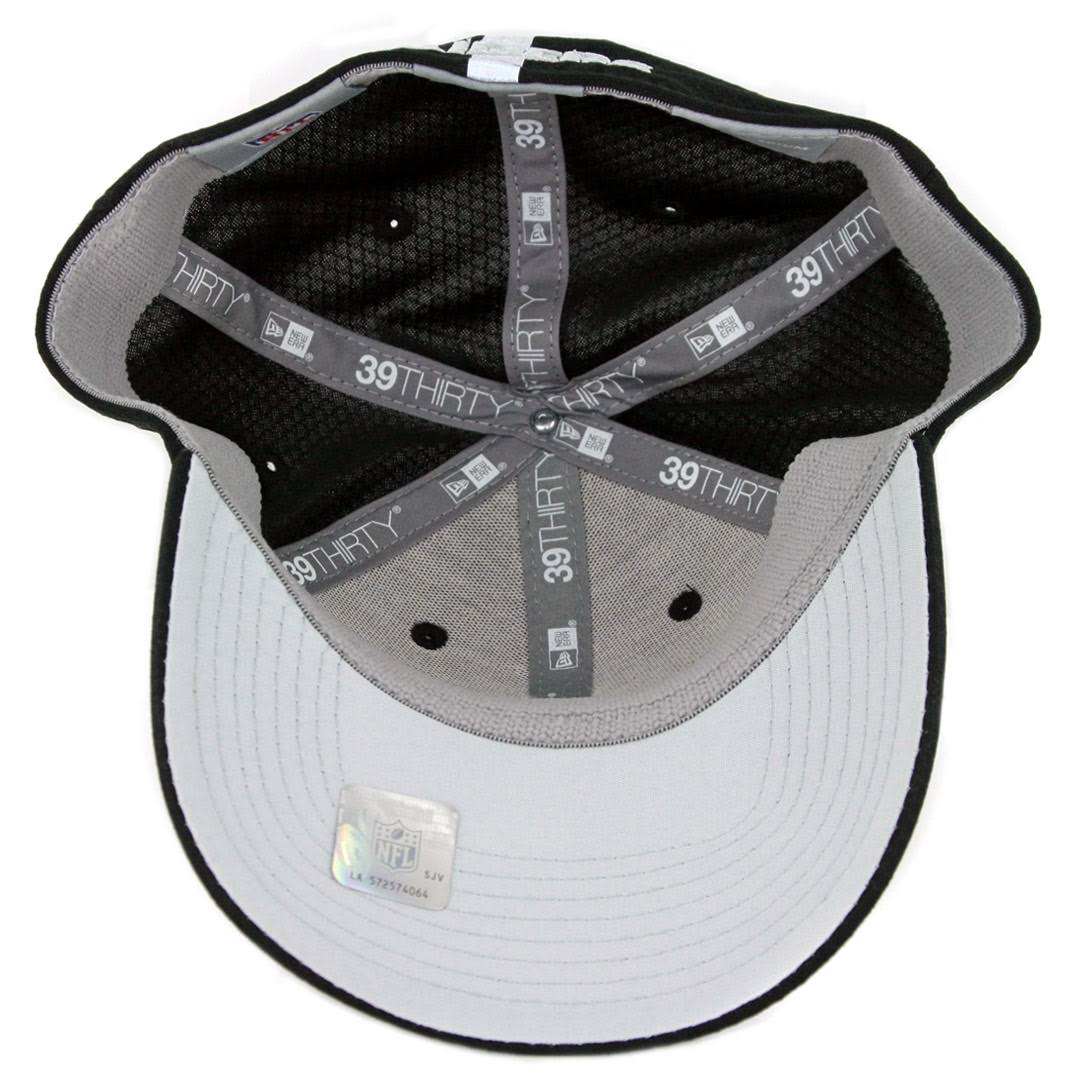 New Era Oakland Raiders 2018 NFL Training Camp Primary Black 39THIRTY Flex Hat