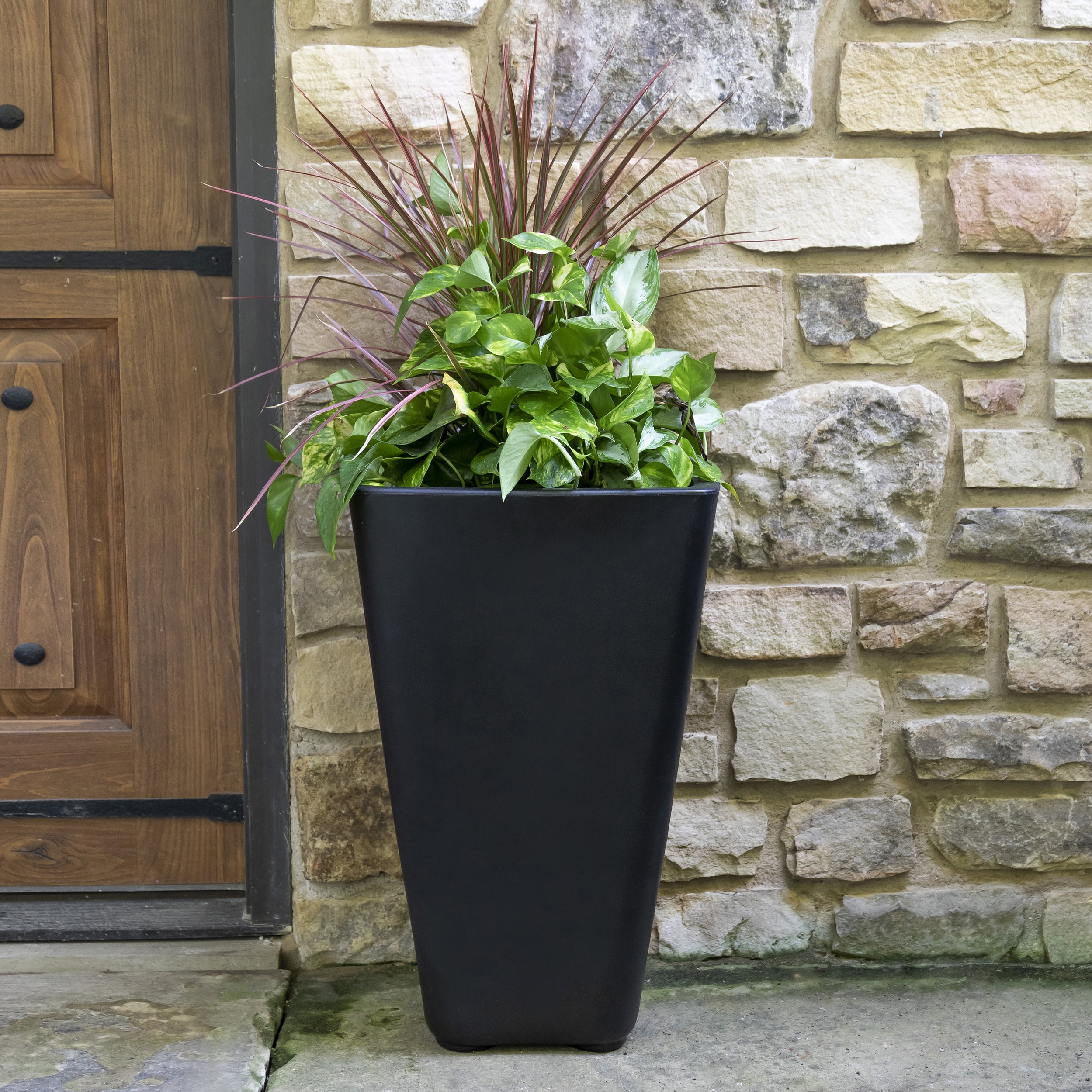 Step2 Bridgeview 26" Tall 2pk Black Square Indoor Outdoor Plastic Planter