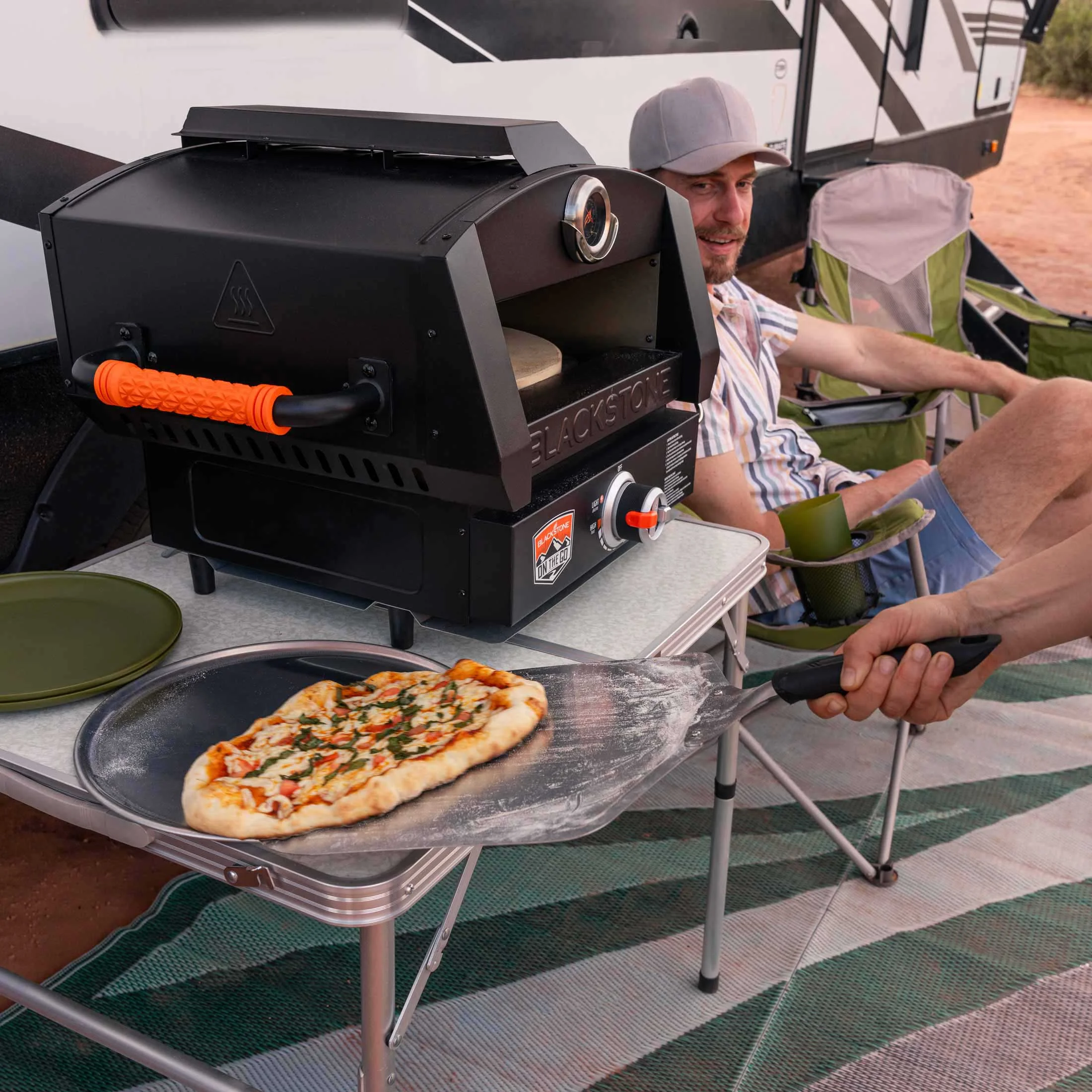 Blackstone On The Go 17 Pizza Oven with Burner Base