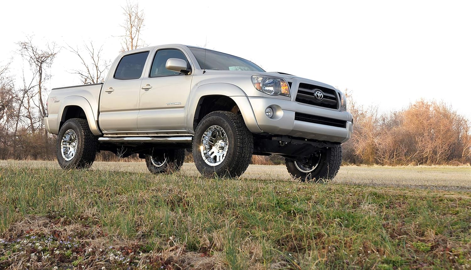 Rough Country 3" Lift Kit w/N3 Shocks for 2005-2022 Toyota Tacoma - 74530