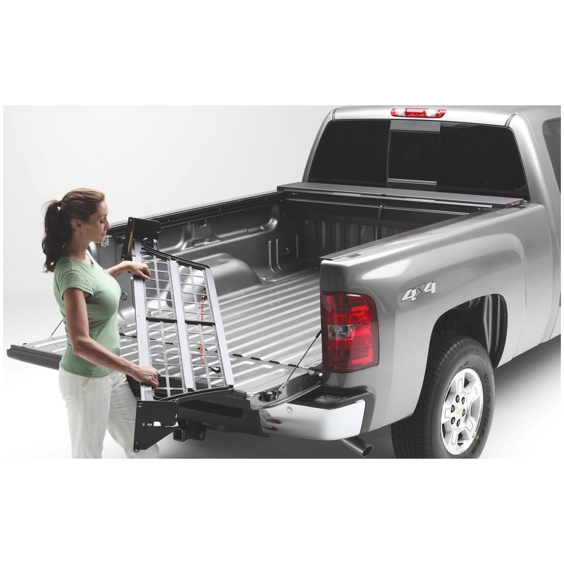 Roll-N-Lock CM222 Cargo Manager Truck Bed Divider