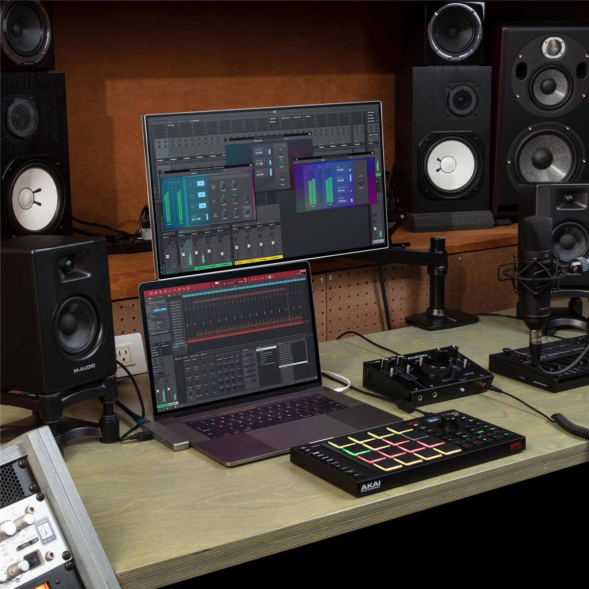 Akai MPC Studio 2 Music Production Controller