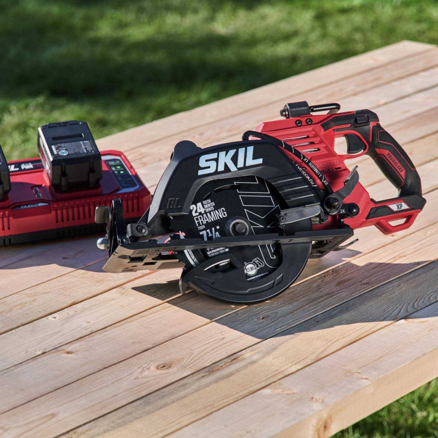 SKIL PWR CORE 20 XP Brushless 7-1/4 Rear Handle Circular Saw Kit CR5429B-20 - Shop Hardware Tools Online Store