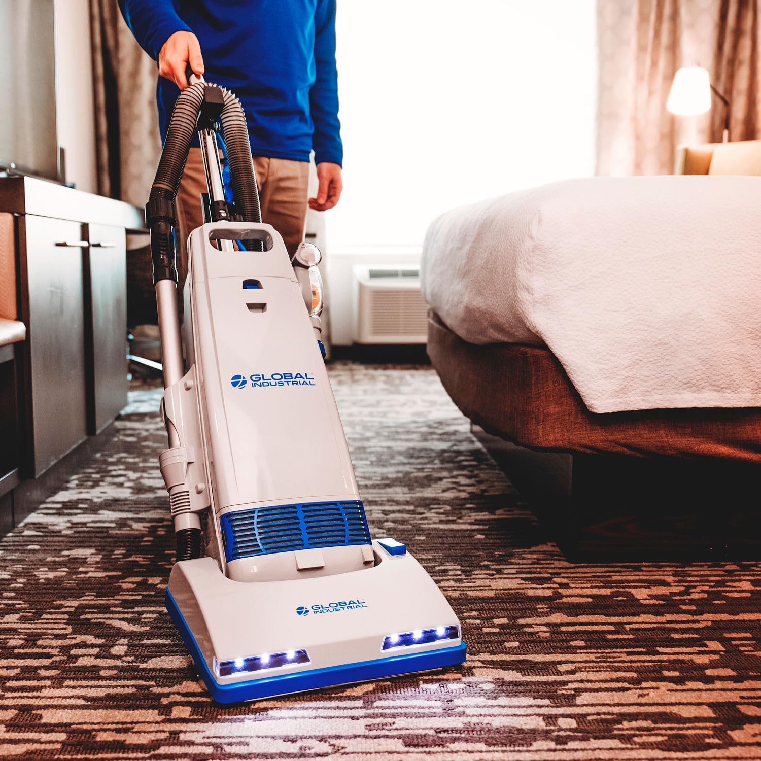 Global Industrial Commercial Upright Vacuum, 14" Cleaning Path