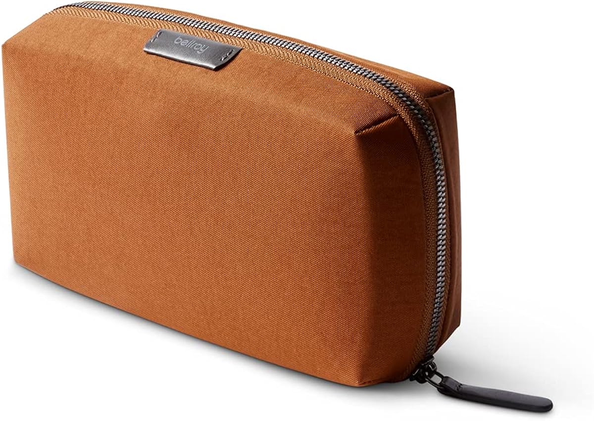 Bellroy Tech Kit (Tech Accessories Organizer Pouch, Zipper Closure Design, Stores Power Bank, Phone Charger, Cables & More, Internal)