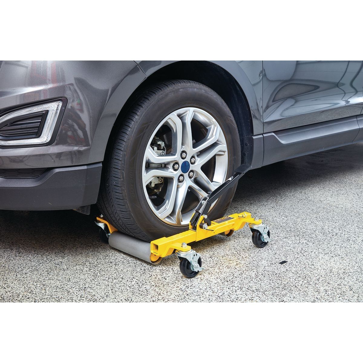 DAYTONA 1300 lb. Capacity Self-Loading Positioning Wheel Dolly