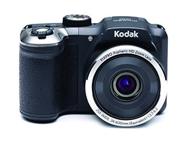 Kodak PIXPRO AZ252 Astro Zoom Digital Camera (Black) Bundle
