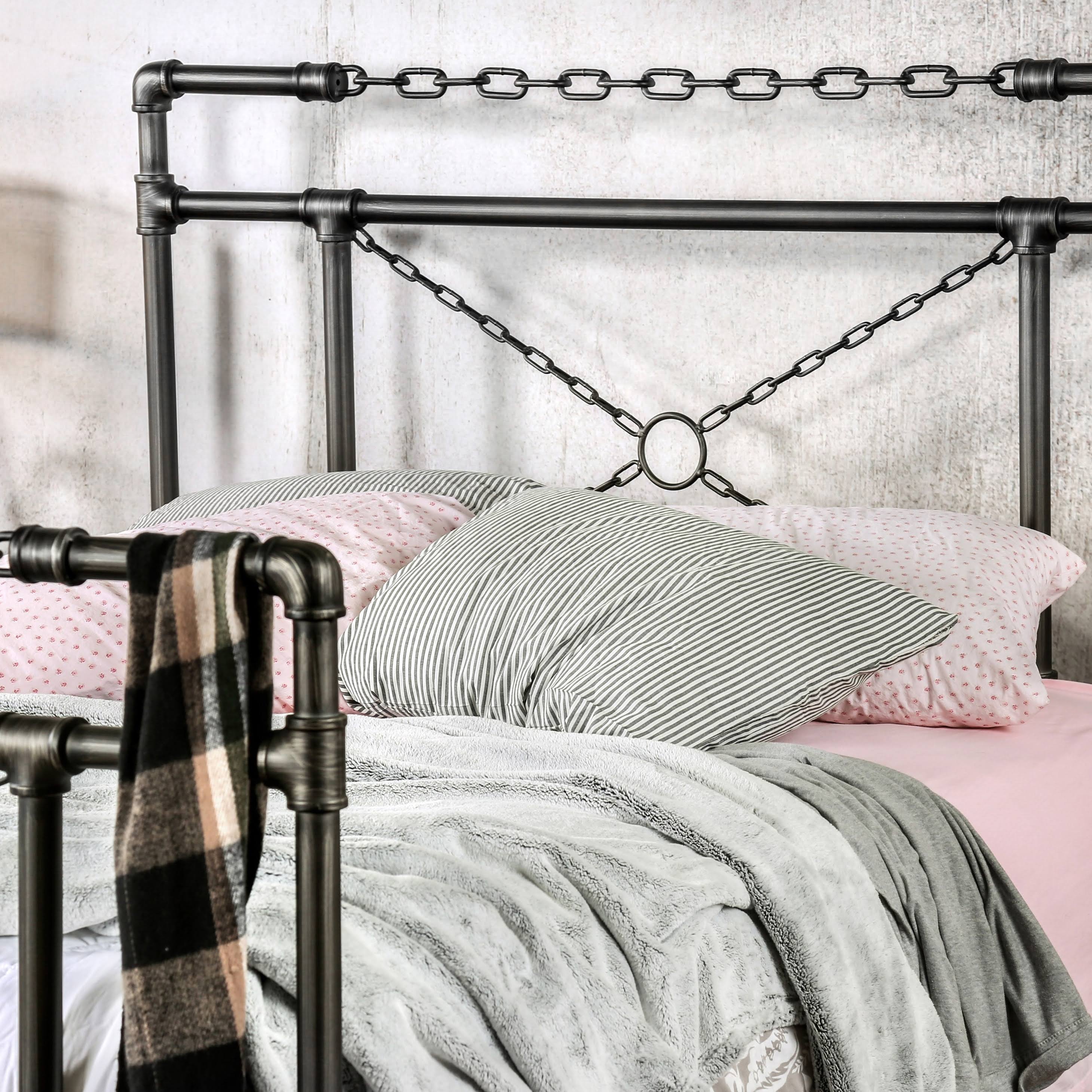 Furniture of America Porteno Industrial Brushed Silver Bed California King
