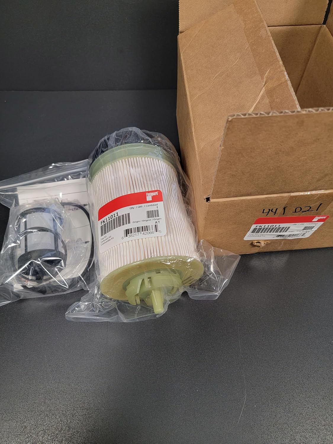 Fleetguard Detroit DD Engine Maintance Filter Kit. LF17810 FK11011 FS20083