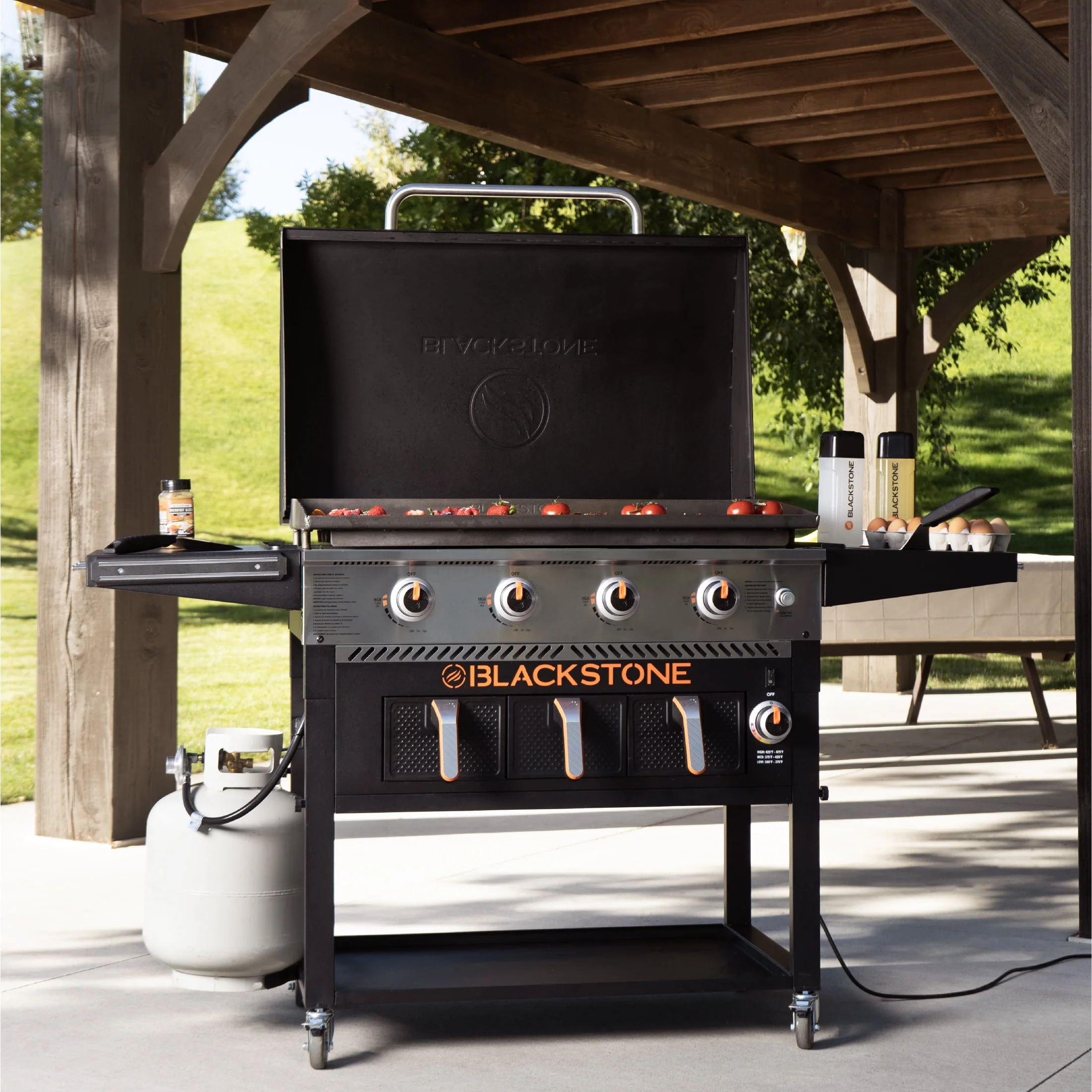 Blackstone 4-Burner 36 Propane Griddle with Air Fryer and Hood