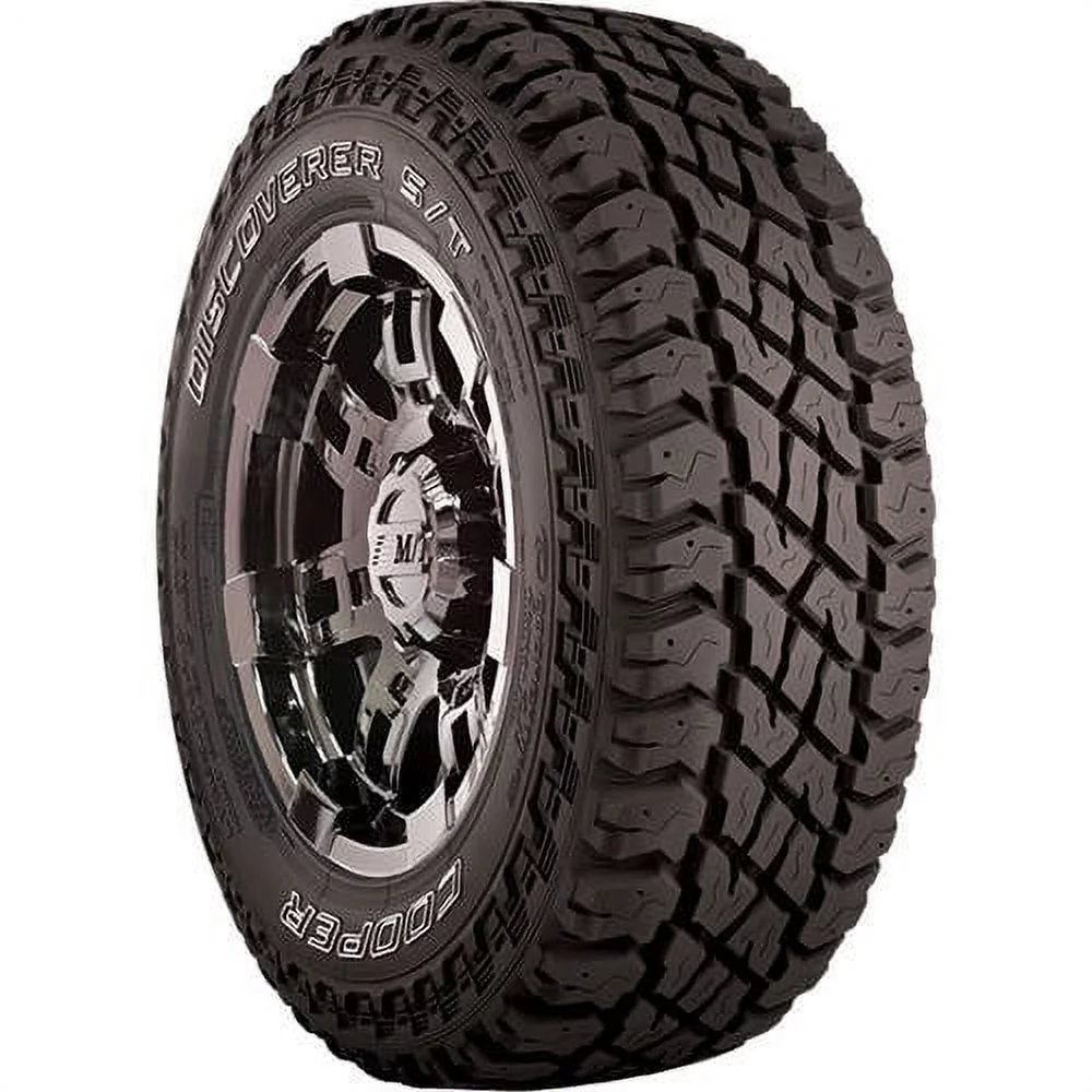 Cooper Discoverer S/T Maxx 275/65R18 123 Q Tire Fits: 2019-23 Chevrolet Silverado 1500 LT Trail Boss, 2019-21 GMC Sierra 1500 AT4