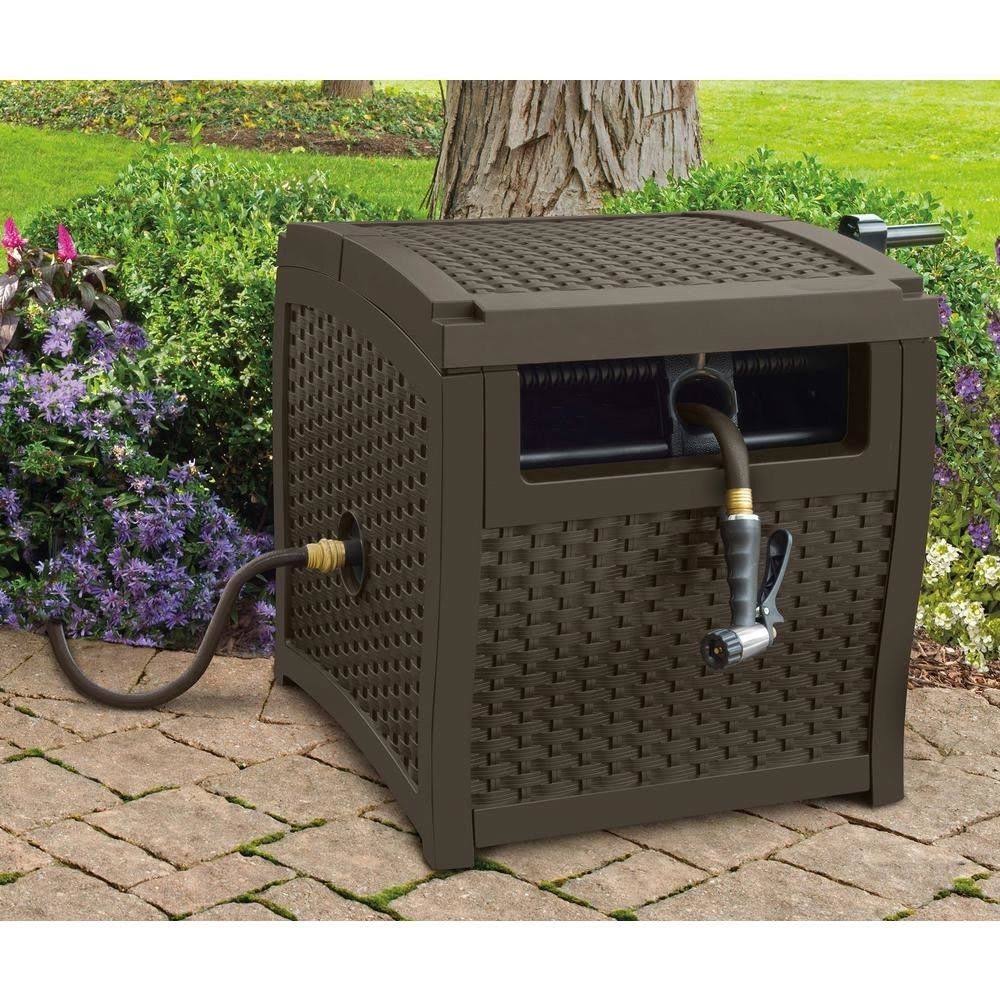 Suncast 225 ft. Smart Trak Wicker Hideaway Hose Reel with Brass In-Out Tube