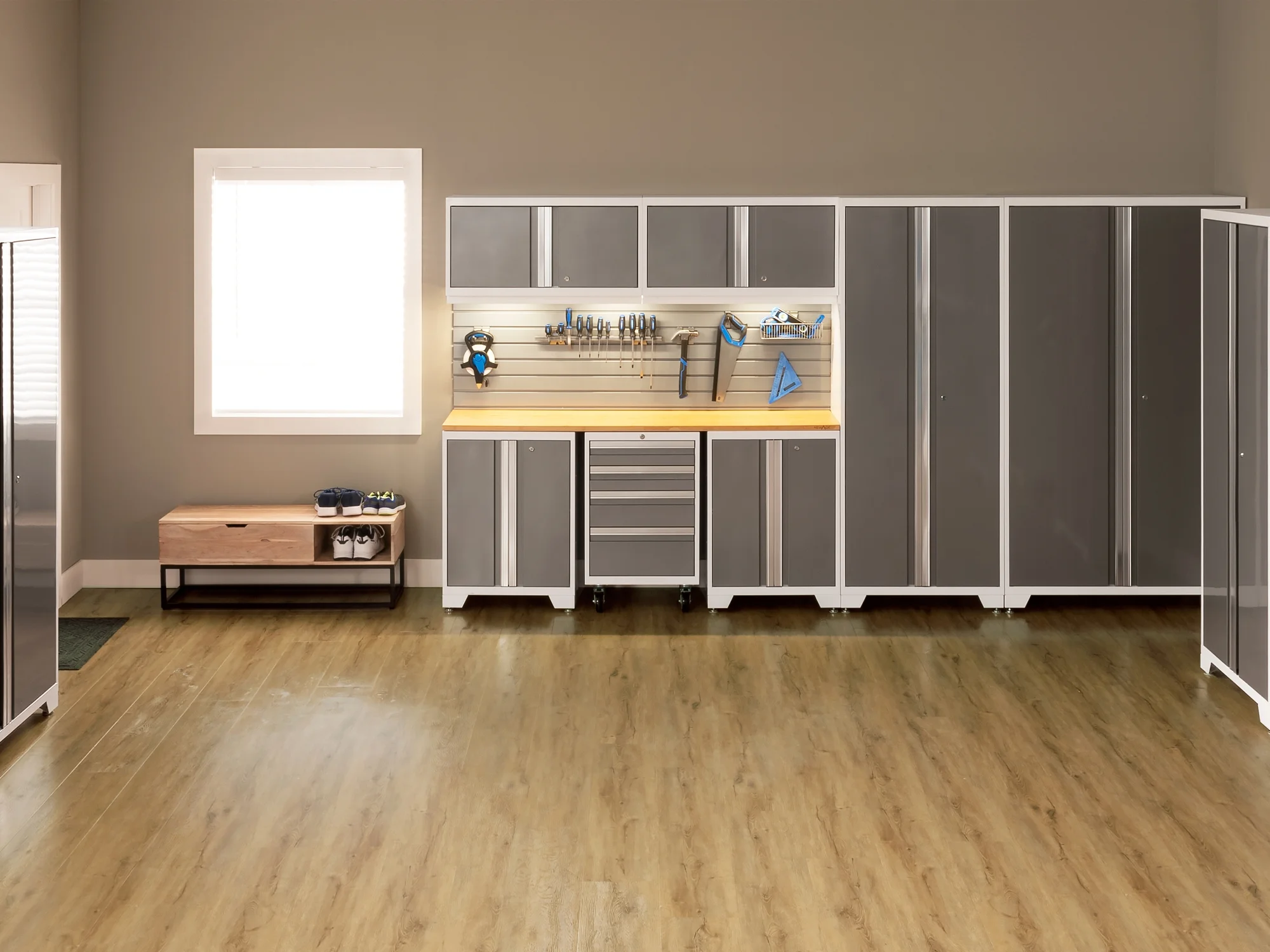 Stone Composite LVP Flooring 5MM-Natural Oak 300 Sq ft Room