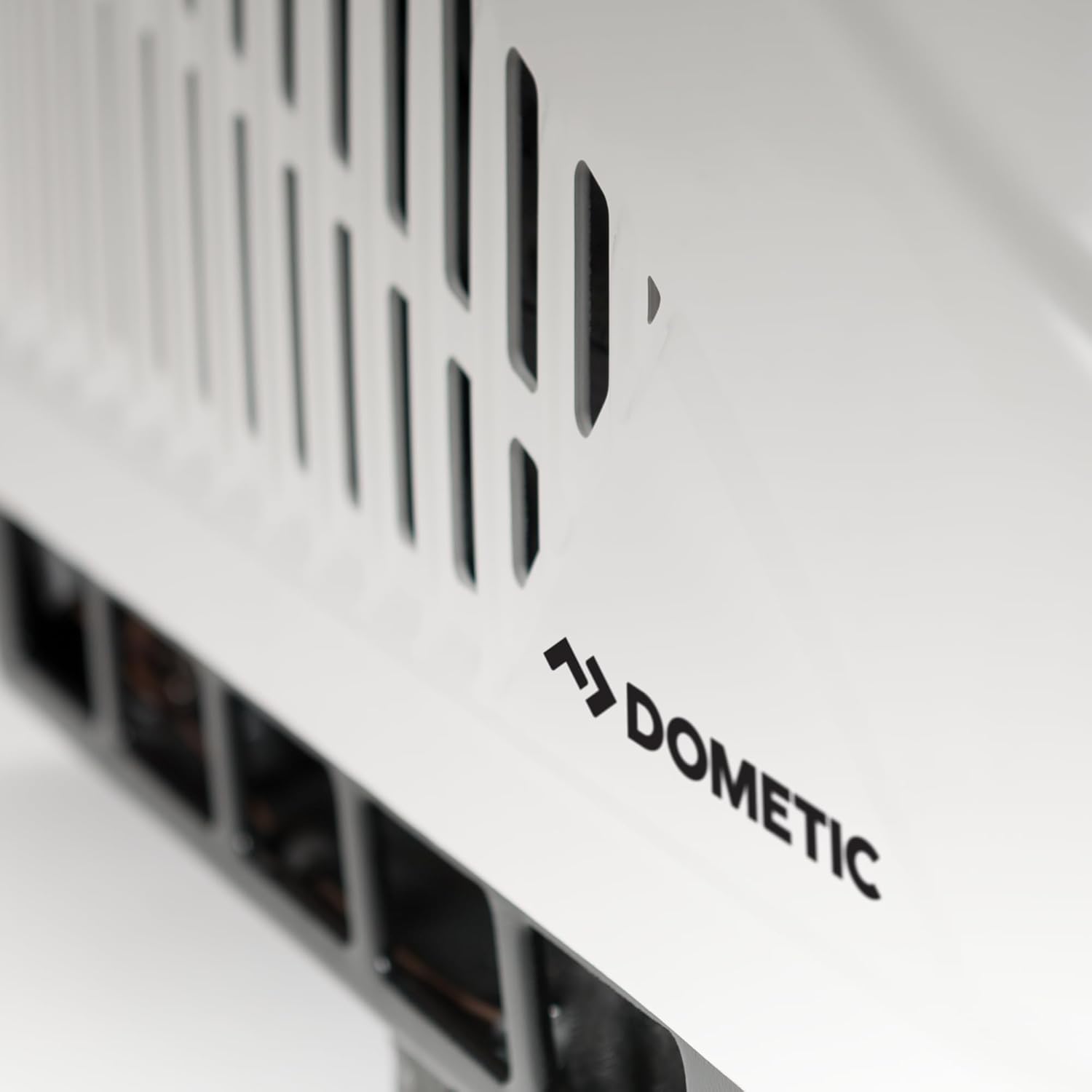 Dometic Brisk II | 13.5K BTU Air Conditioner | White | Standard Height | 9105304463 | Ducted or Non- Ducted | Quiet AC | Easy Install | Ideal For Campers, Vans, RV or Trailers | Lightweight