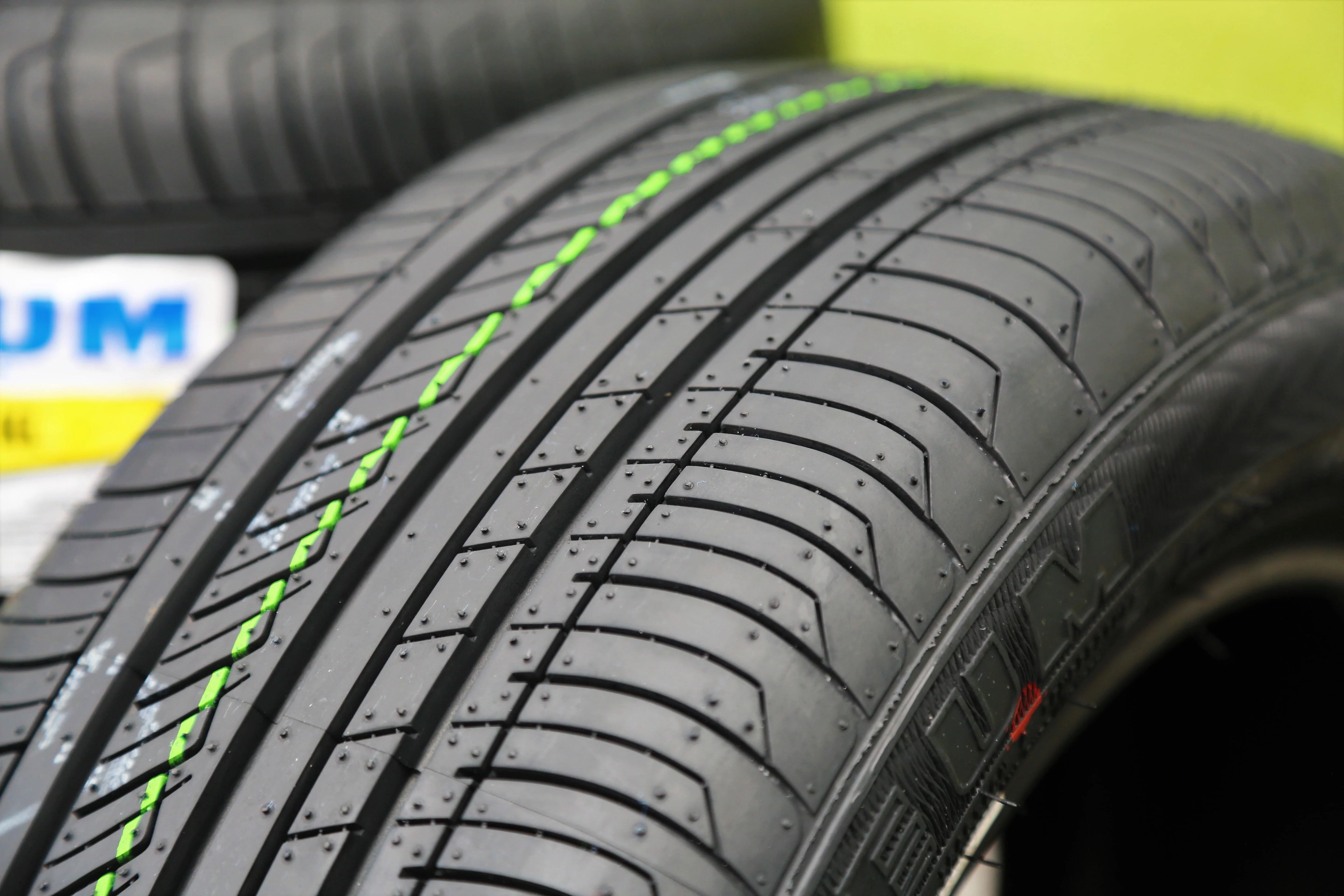 Set of 4 (FOUR) Forceum Ecosa 175/70R13 82H A/S All Season Tires