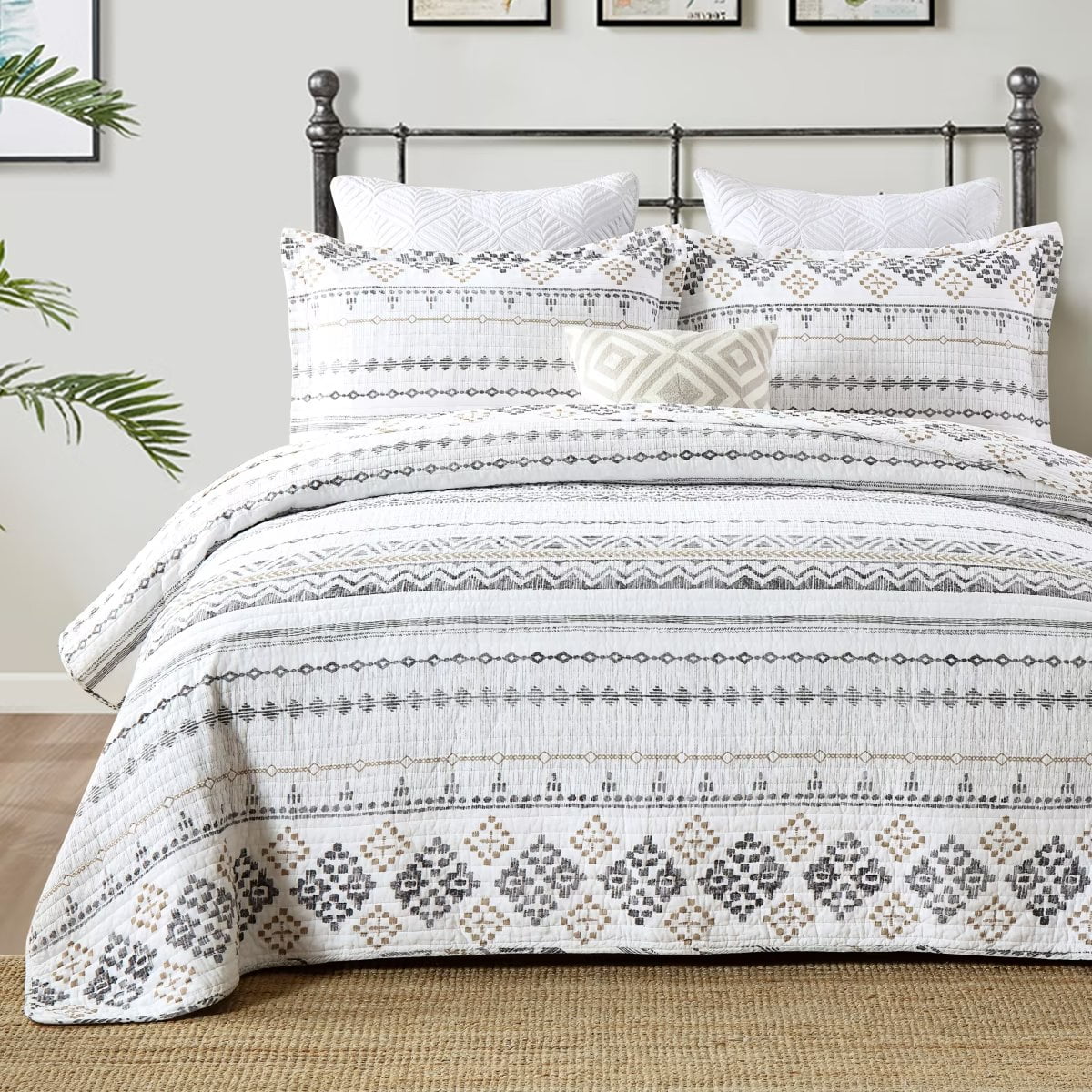 Bedduvit 100% Cotton King Size Quilt Set - Bohemian White & Charcoal Geometric Striped Quilt King, Boho Breathable Bedspread for All Season, 3-Piece Lightweight Summer Comforter Bedding Set, 98"x106"