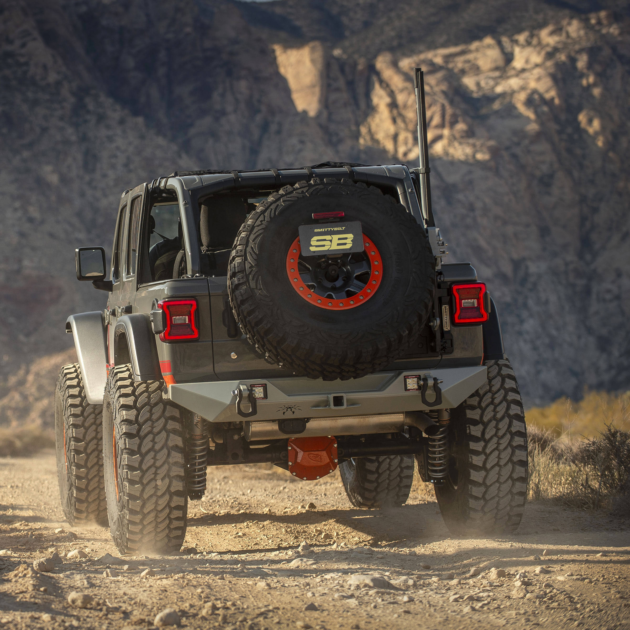 Smittybilt 7743 Pivot HD Tire Carrier Jeep Wrangler